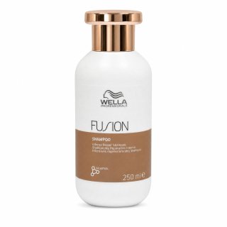Wella Professionals Fusion Intense Repair Shampoo укрепващ шампоан За увредена коса 250 ml