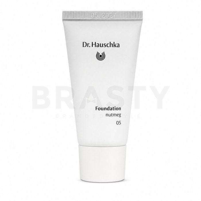 Dr. Hauschka Foundation течен фон дьо тен за изравняване тена на кожата 05 Nutmeg 30 ml